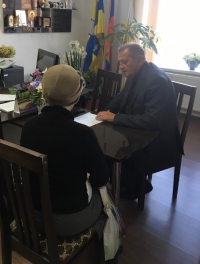 Анатолий Жданов провел личный прием граждан в поселке Горьковском
