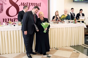 Геннадий Ягубов поздравил актив краевого совета женщин