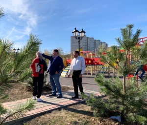 Геннадий Ягубов ознакомился с ходом работ по благоустройству парка 200-летия города Буденновска