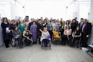 В Ставрополе открылась выставка "Диалог равенства"
