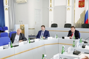 Депутаты обсудили работу ресурсоснабжающих предприятий края