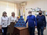 Валерий Чeрницов поздравил сотрудников Невинномысской больницы с юбилеем