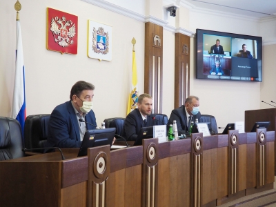 Рассмотрены изменения в краевой закон, регулирующий вопросы обеспечения ветеринарно-санитарного благополучия на Ставрополье