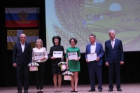 Игорь Андрющенко поздравил жителей своих избирательных округов с праздниками