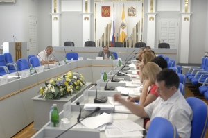 Депутаты Думы подготовили поправки по холодному оружию
