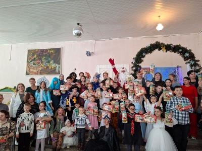 Николай Лопатин поздравил воспитанников реабилитационного центра «Орлёнок» с Новым годом