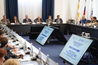 Дмитрий Судавцов приветствовал участников конференции, посвященной демографическим процессам в России и за рубежом