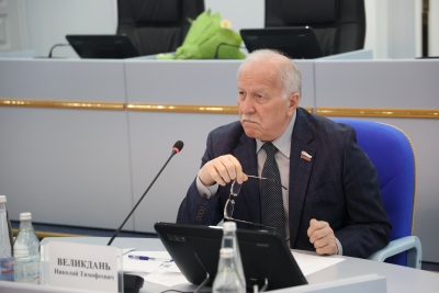 Николай Великдань поддержал совершенствование порядка оплаты сверхурочной работы