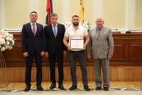 Депутаты вручили предпринимателям Ставрополья награды краевой Думы