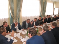 Направить силы и ресурсы на сохранение защитных лесополос
