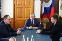 Развитие системы психологической реабилитации ветеранов СВО обсудили в комитете Думы Ставропольского края