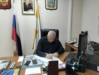 Юрий Белый провел прием граждан, посвященный актуальным вопросам сферы образования