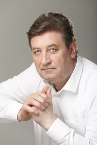 Поздравление В.И. Гончарова, руководителя фракции КПРФ, заместителя председателя Думы Ставропольского края,  с Днем радио, праздником работников всех отраслей связи