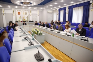 Депутаты обсудили причины недобора налогов в бюджет края