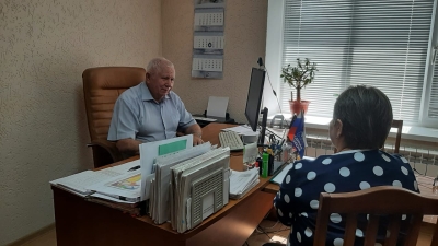Депутат Думы Ставропольского края Юрий Белый провёл личный приём граждан
