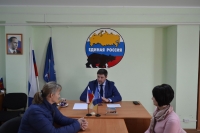 В местной общественной приемной ВПП &quot;ЕДИНАЯ РОССИЯ&quot; в Труновском районе прием граждан провел депутат Думы Ставропольского края Николай Новопашин