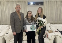 Игорь Тапсиев исполнил мечту Элины из Луганска с «Елки желаний»