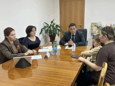 В центре внимания – проблемы земляков: Ольга Дроздова совершила рабочую поездку в Туркменский округ