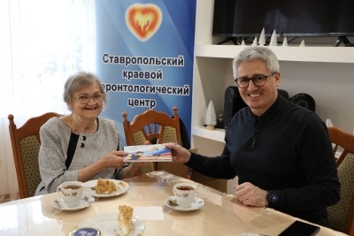 Игорь Лавров в преддверии Нового года встретился с представителями старшего поколения