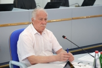 Краевые законодатели изучат ситуацию с кадрами в медицине на Ставрополье