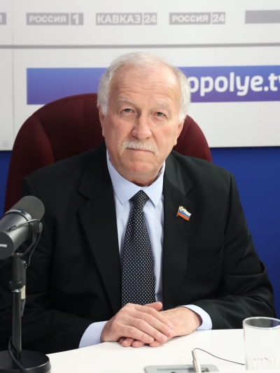 Николай Великдань поддержал идею упрощения перевода земель под отели и глэмпинги