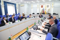 Краевые депутаты обсудили с представителями непарламентских партий проект бюджета и итоги прошедшей выборной кампании