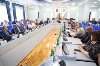 Николай Великдань нацелил депутатов принять участие в предуборочных совещаниях