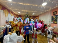 Валентина Муравьева поздравила ребят из детского дома №9 с наступающим Новым годом