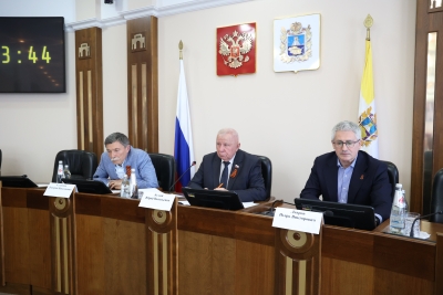 В Думе края рассматривают инициативу по ограничению продажи энергетиков