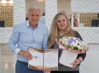 Председатель комитета краевой Думы наградил участников спартакиады журналистов