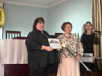 Любовь Хенкина поздравила коллектив краевого противотуберкулезного диспансера с 90-летним юбилеем