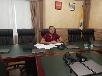 Молодые парламентарии участвуют в работе  Молодежного парламента при Государственной Думе