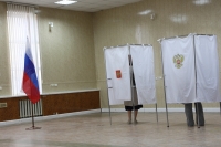 Депутаты Думы края участвуют в голосовании на Ставрополье