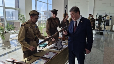 Виктор Гончаров поздравил Аксайский Данилы Ефремова кадетский казачий корпус с Днем защитника Отечества