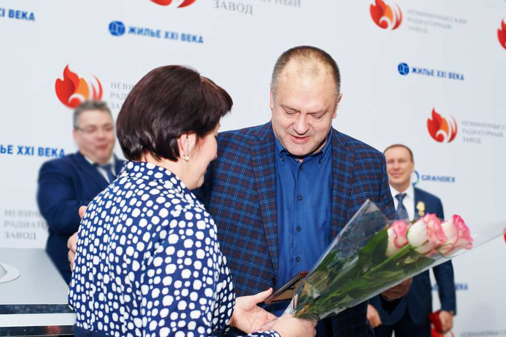 Потесним иностранных производителей!