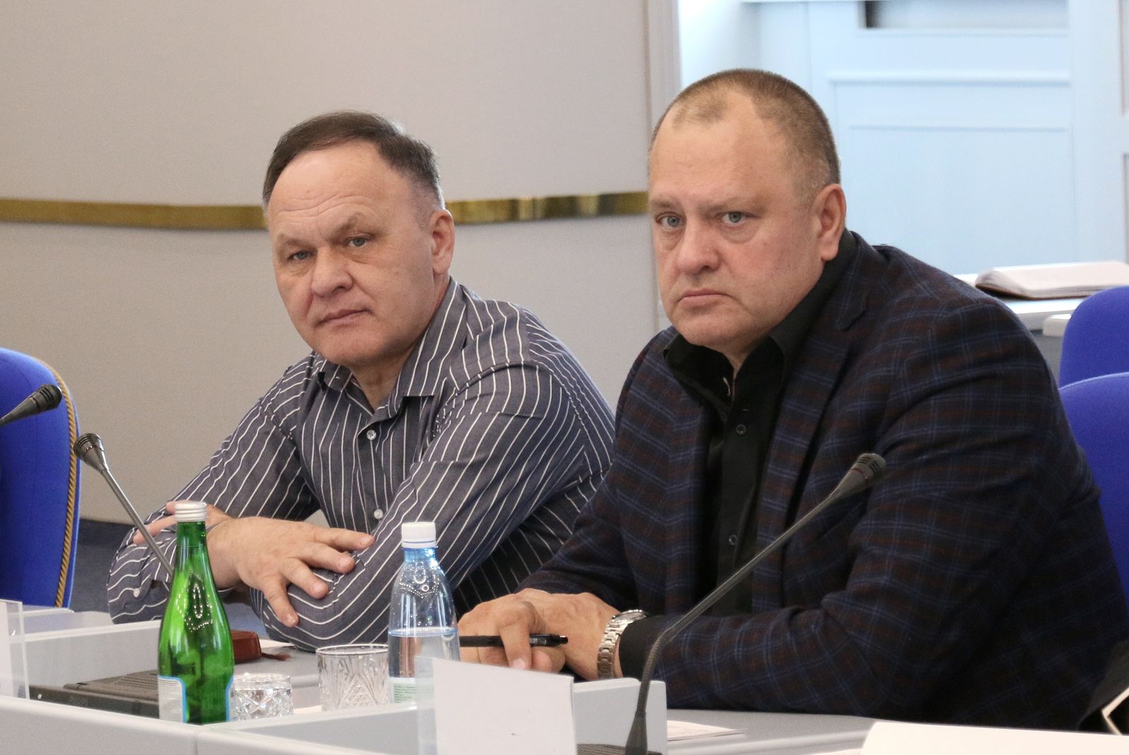 Повышение мер безопасности жизни и здоровья детей в местах общего пользования обсудили парламентарии