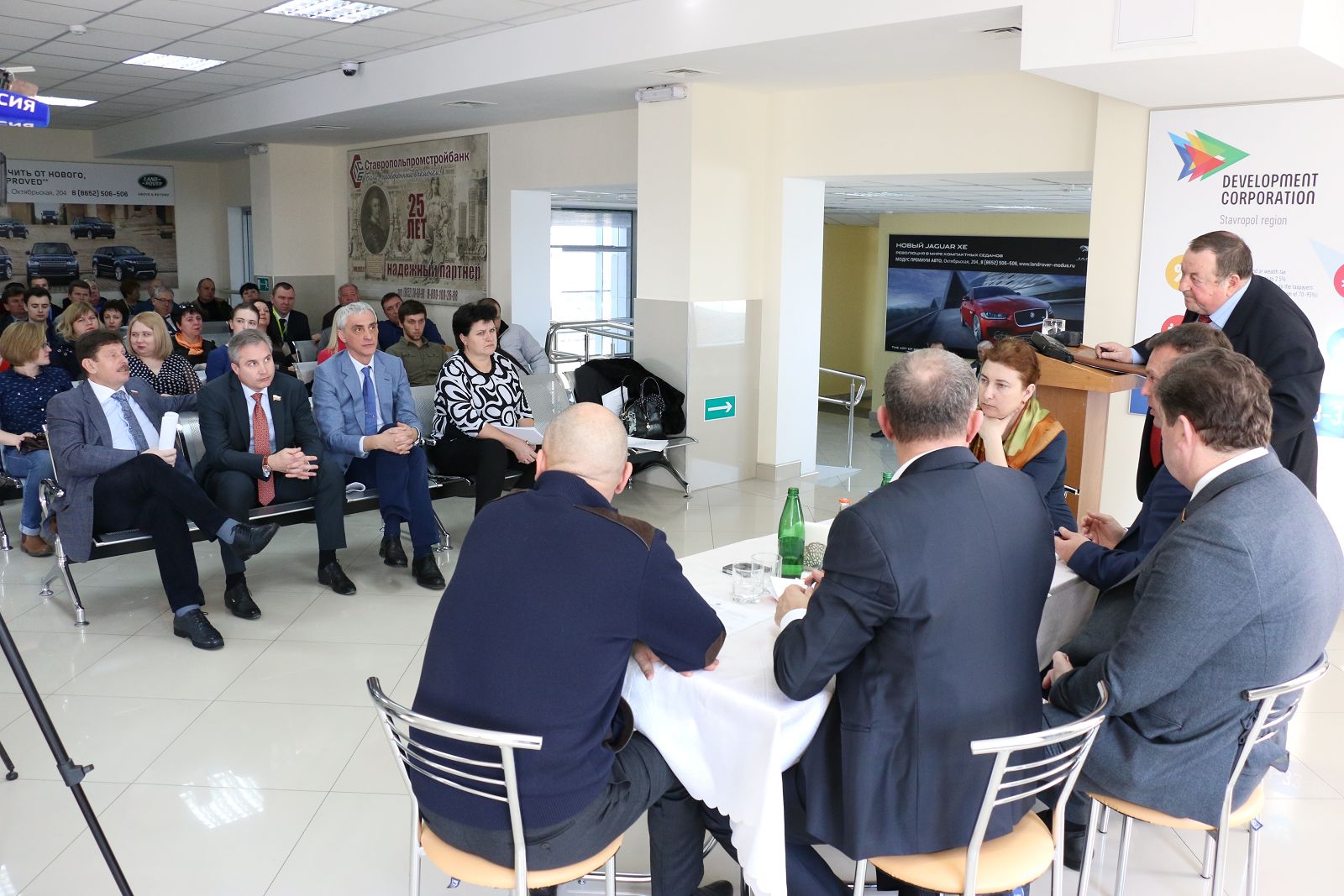 Депутаты ознакомились с работой аэропорта Ставрополя