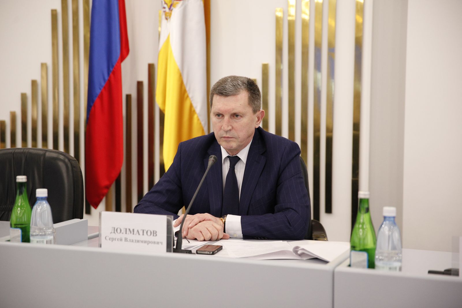 "Глаза" и "уши" депутатов
