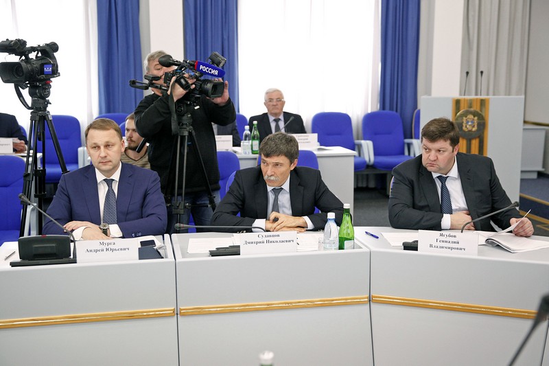 Искать возможности для дополнительной поддержки малого и среднего бизнеса
