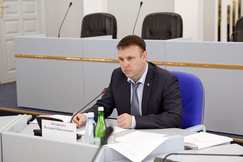 Искать возможности для дополнительной поддержки малого и среднего бизнеса