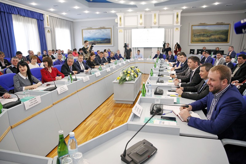 Совет молодых депутатов приступил к работе