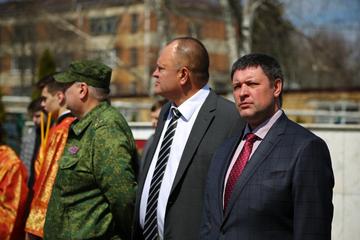 Укрепляя силу духа гвардейцев