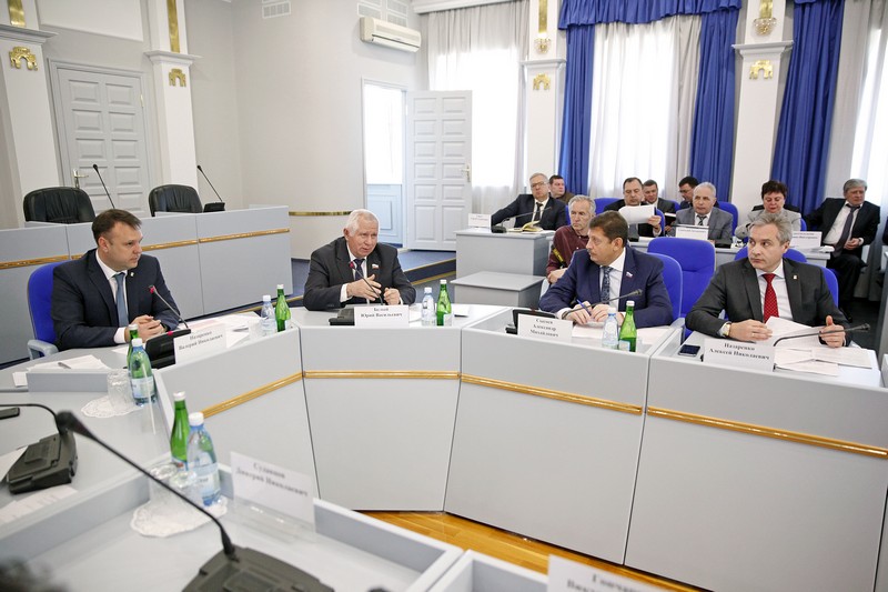 Депутаты намерены изменить ситуацию с получением полисов ОСАГО
