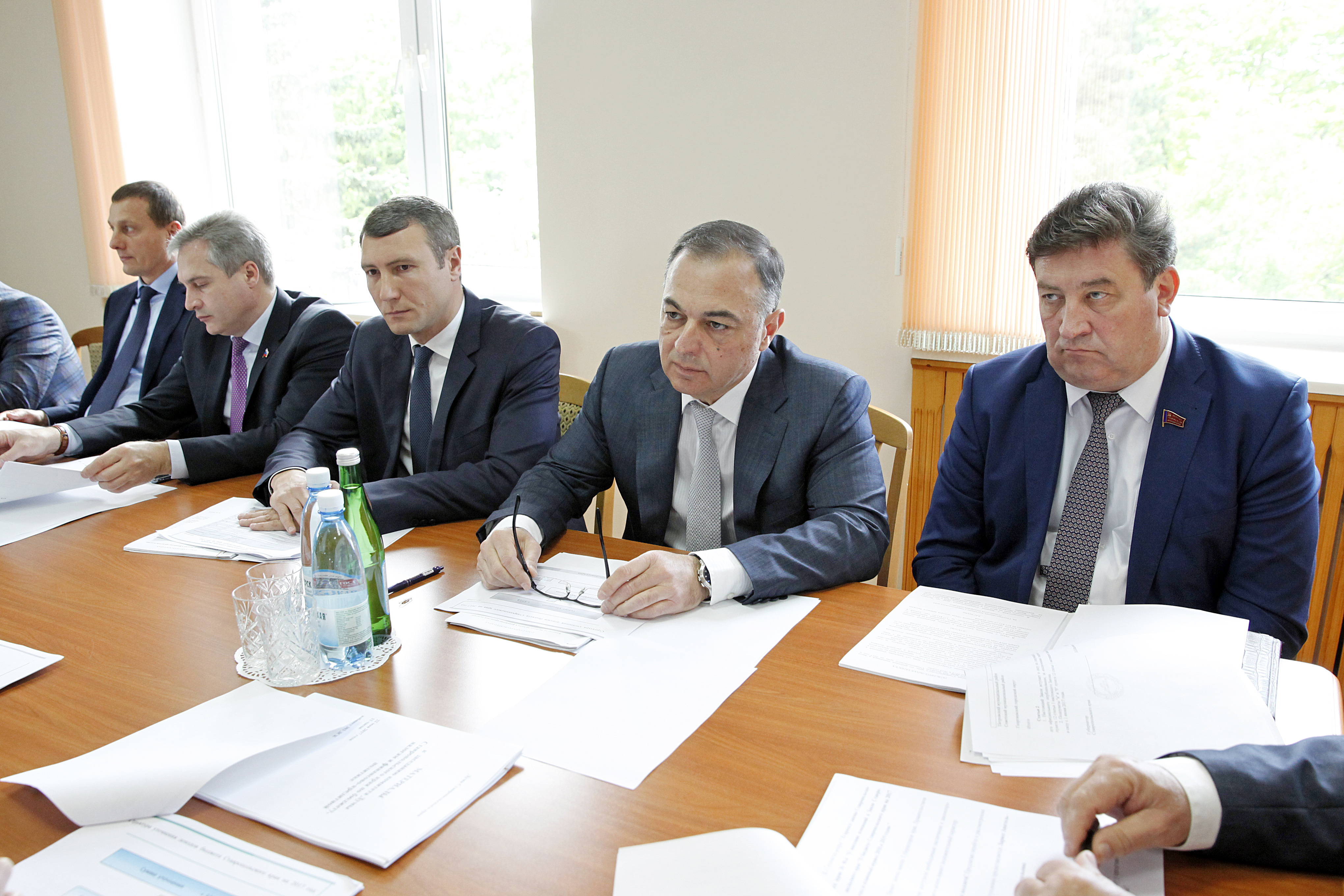 Комитет одобрил корректировки в бюджет края