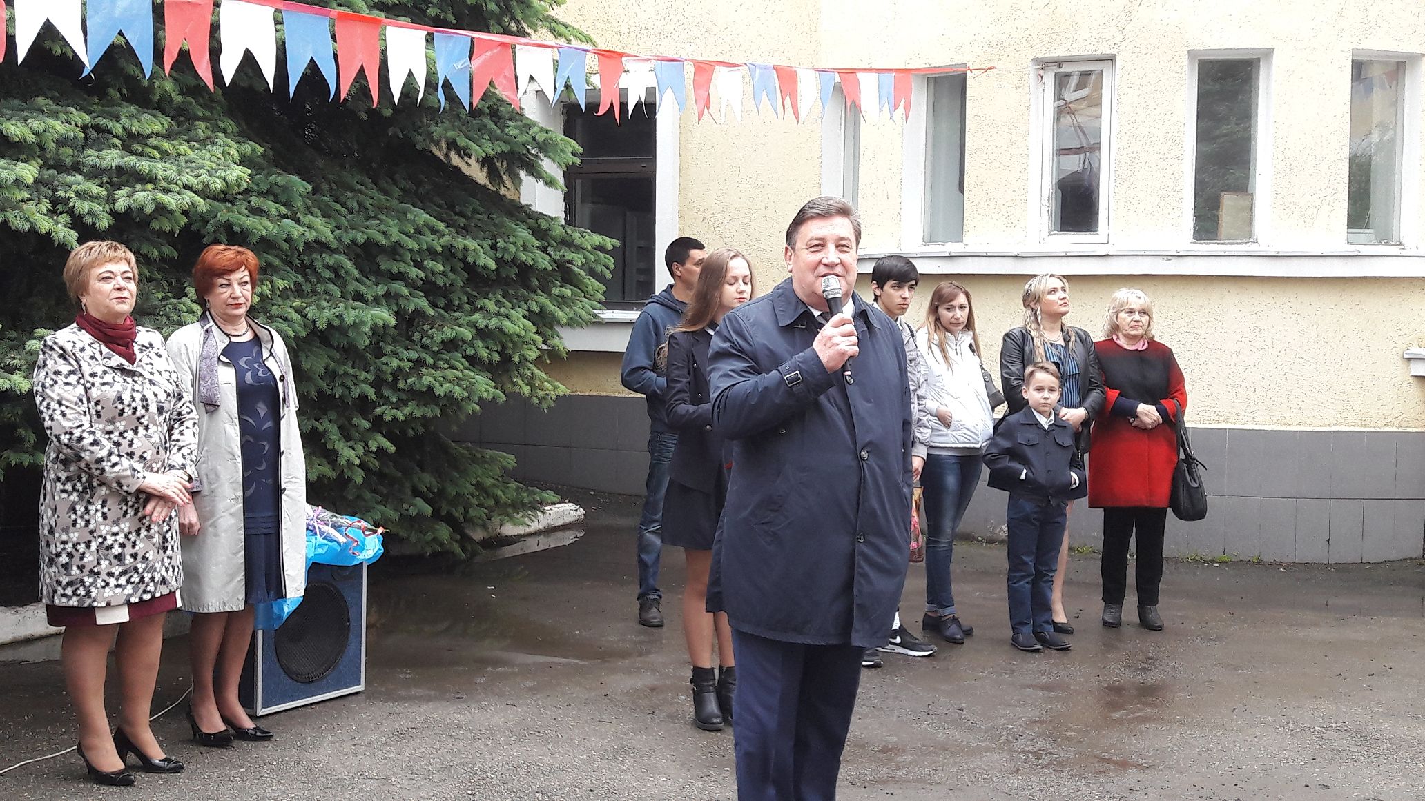 Последний звонок – поздравление от вице-спикера