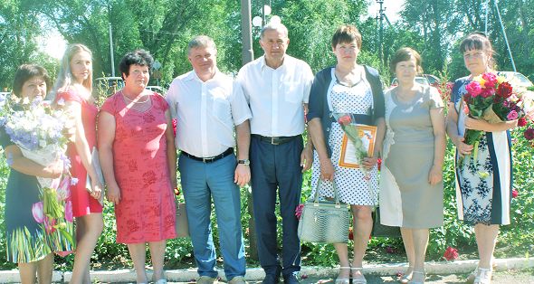 Жизнь охраняют от бед люди в белых халатах