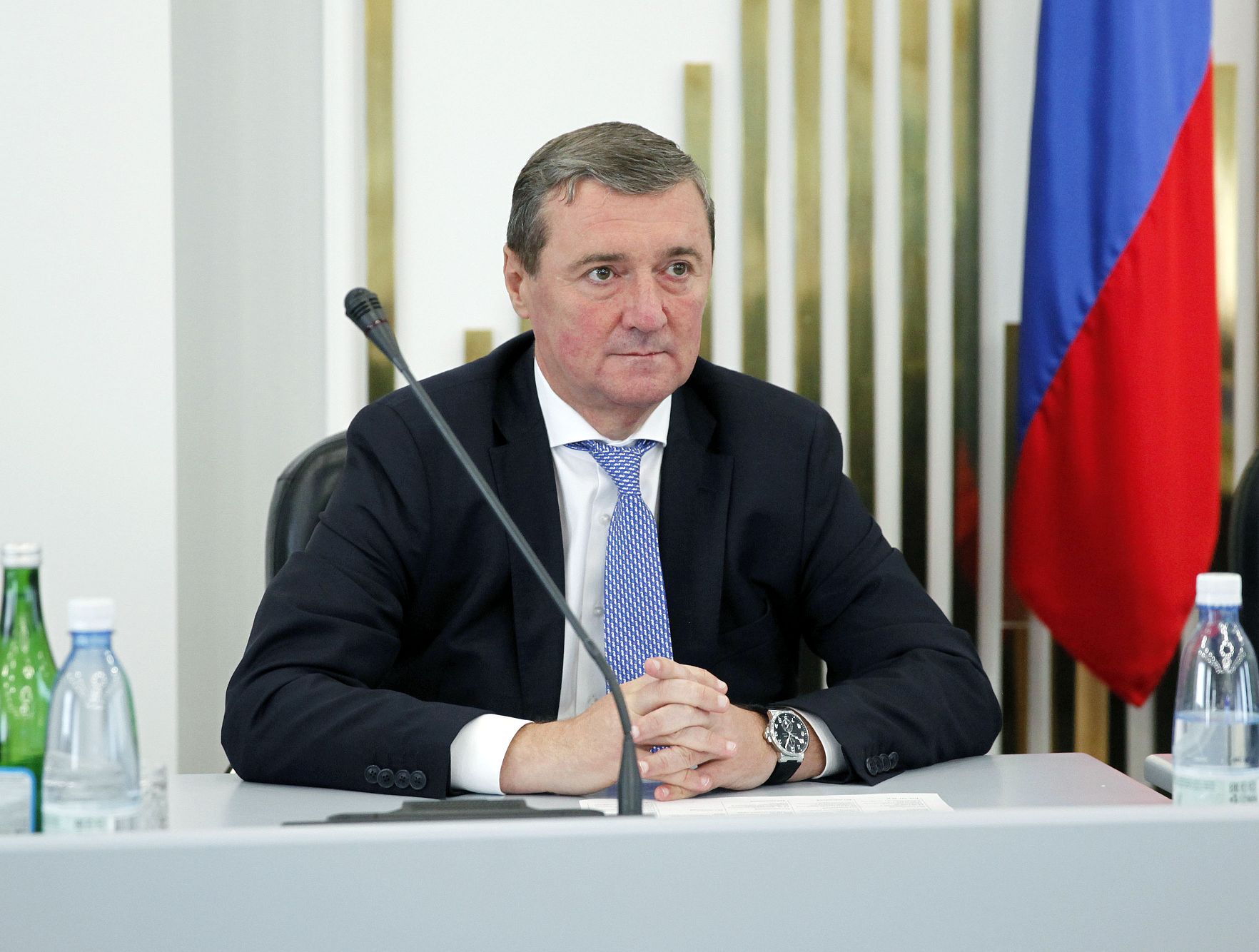 В начале напряжённой пятидневки