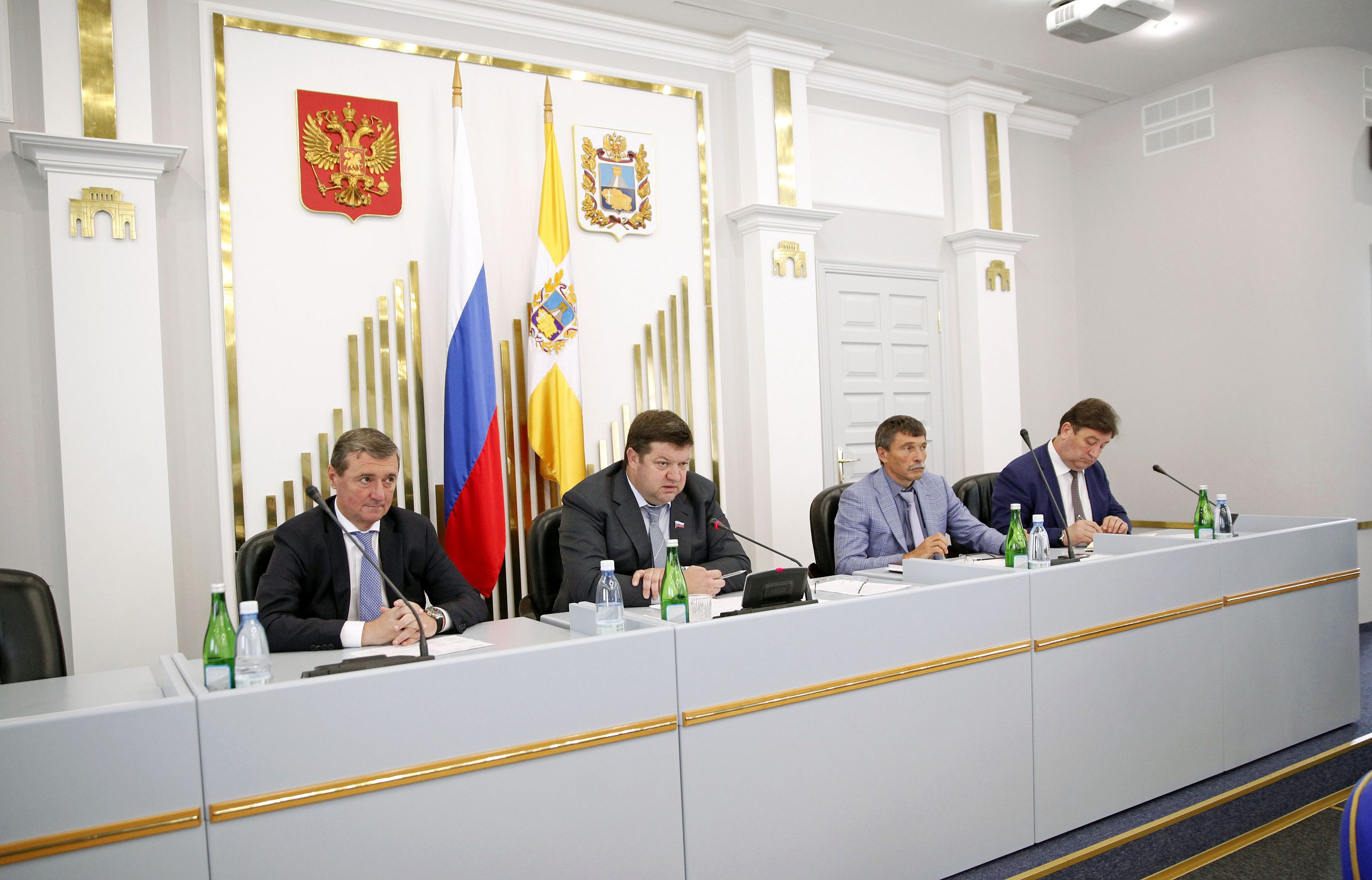 В начале напряжённой пятидневки