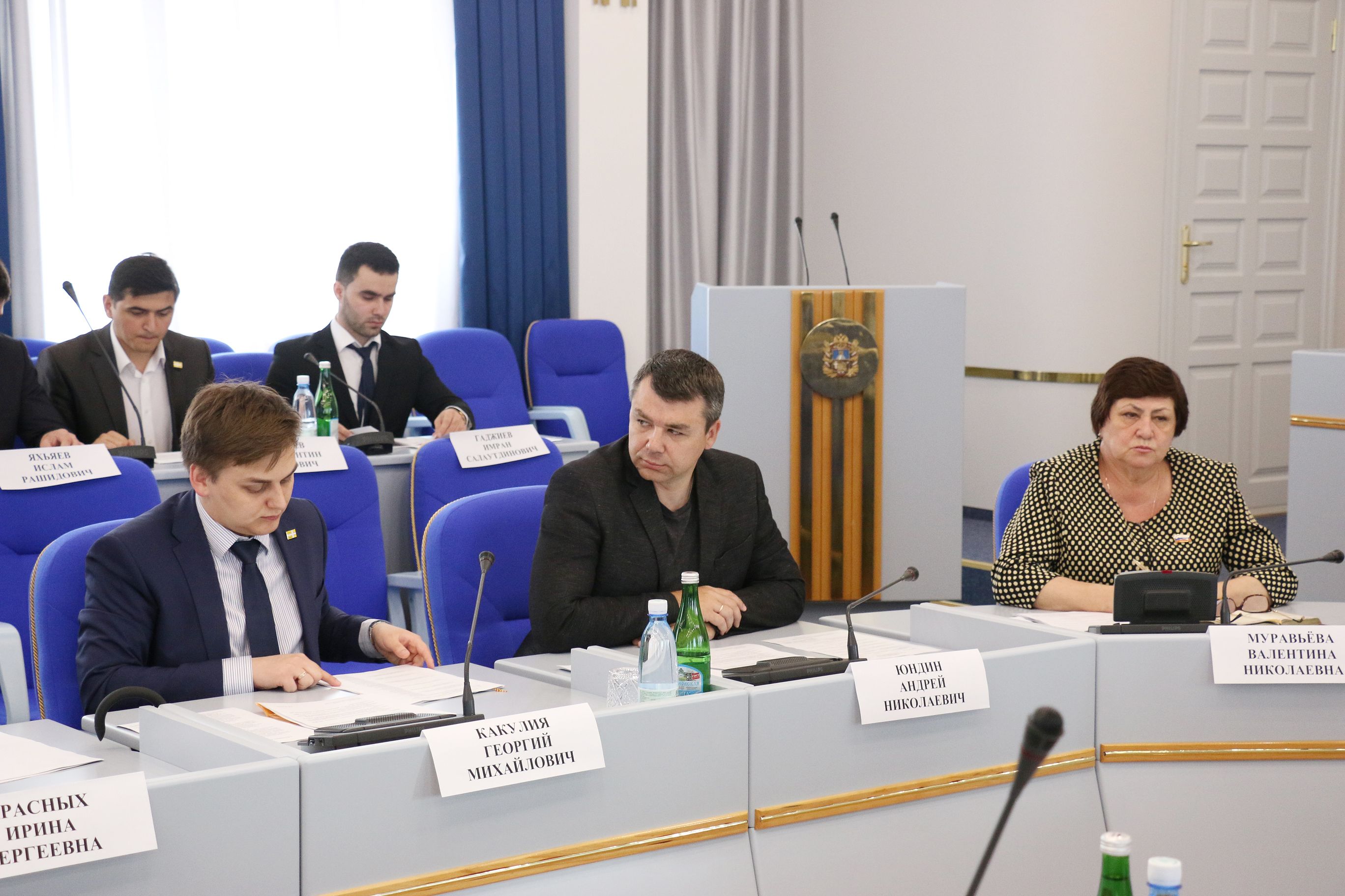 Молодежный парламент активно включился в работу