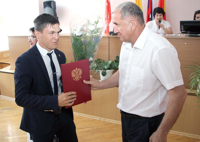 33 медали!